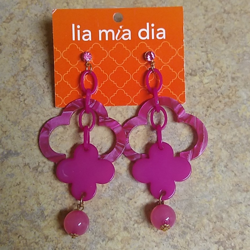 😻 3 For $15 Big Bright Pink Lucite Shape Dangles